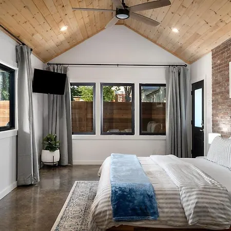 Petit Paradis Studio With Hot Tub Fredericksburg Exterior foto
