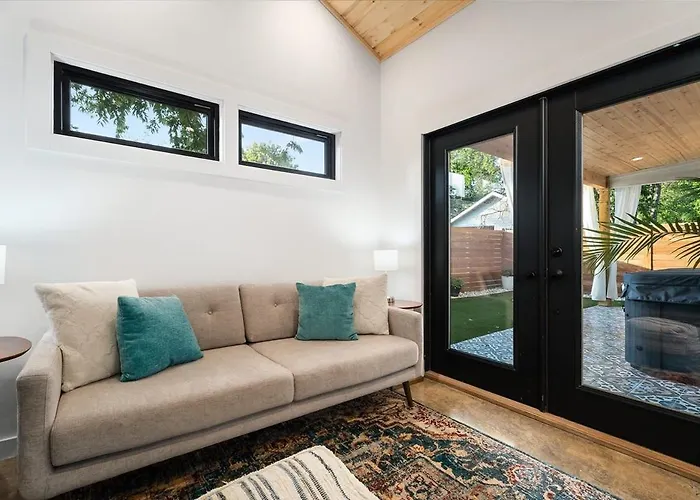 Petit Paradis Studio With Hot Tub